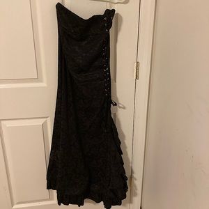 Long Vintage/ steam like black shirt